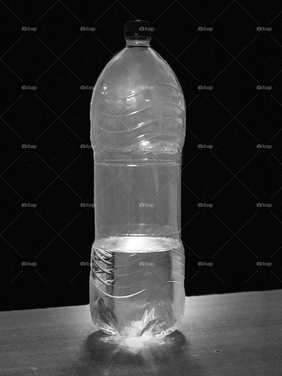 Water bottle in grey shade 