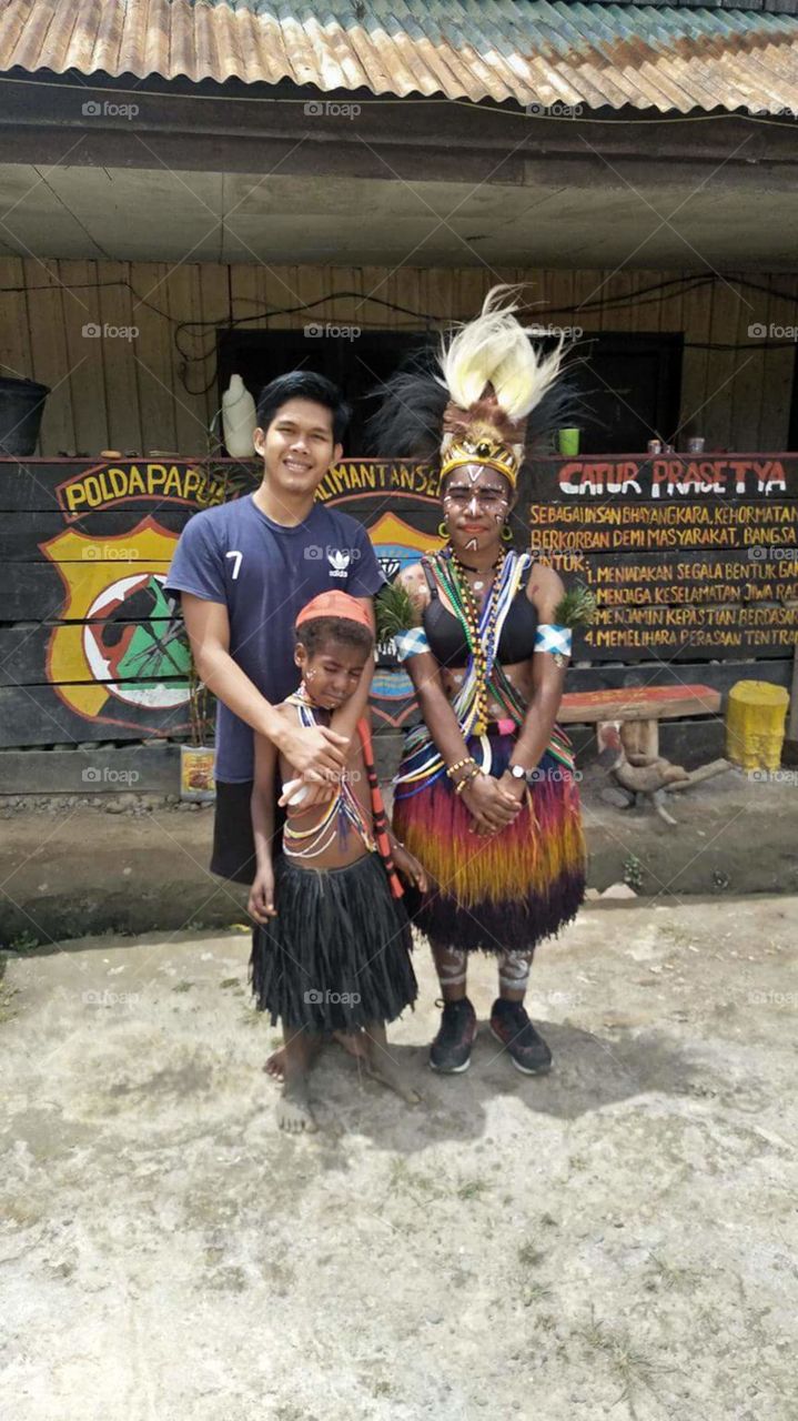 festival traditional West Papuan