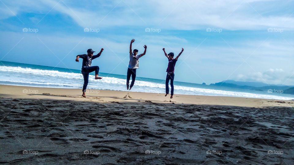Jump with friends!