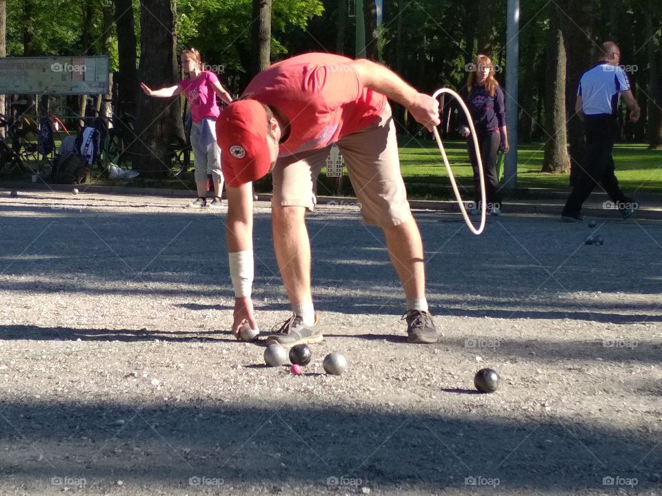 Игра в шары. Выходной.