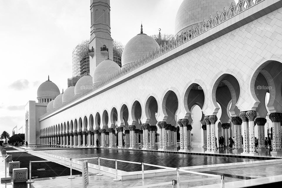 Abu Dhabi, White Mosque, Incredible Architecture in B&W