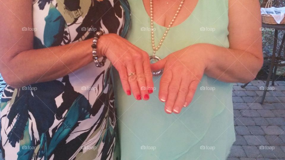 purrty. manicures for wedding