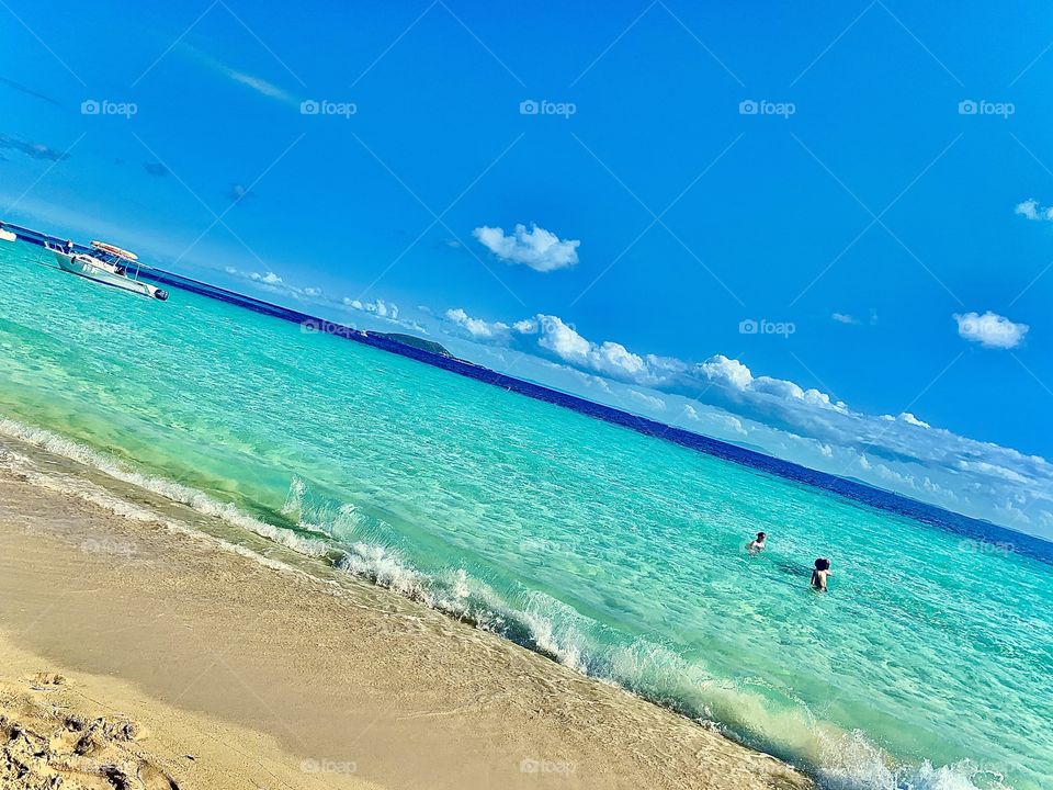 the tranquil turquoise waters off Icacos are one a kind, the beauty and serenity heal the soul