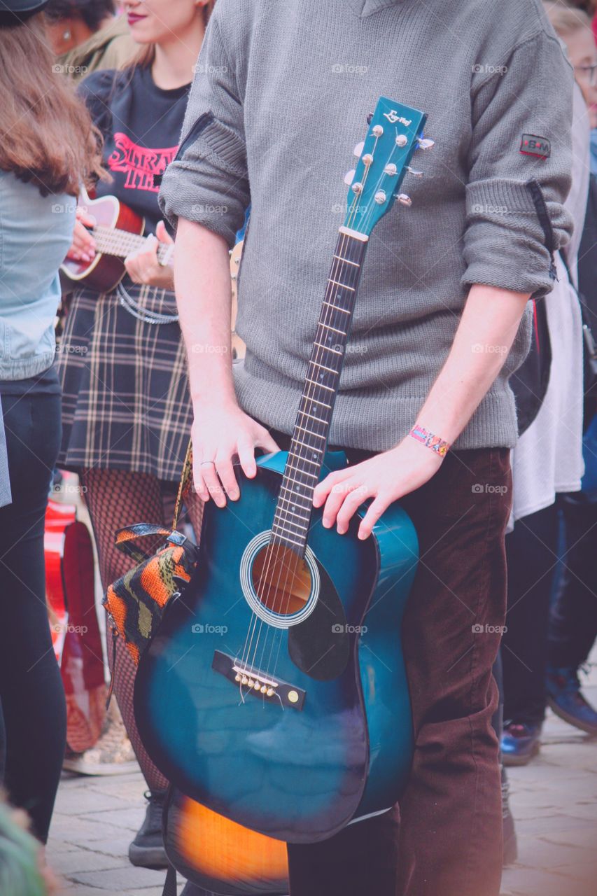 And what kind of guitar did YOU bring for Guiness Guitar Record? 

Wrocław, 2019