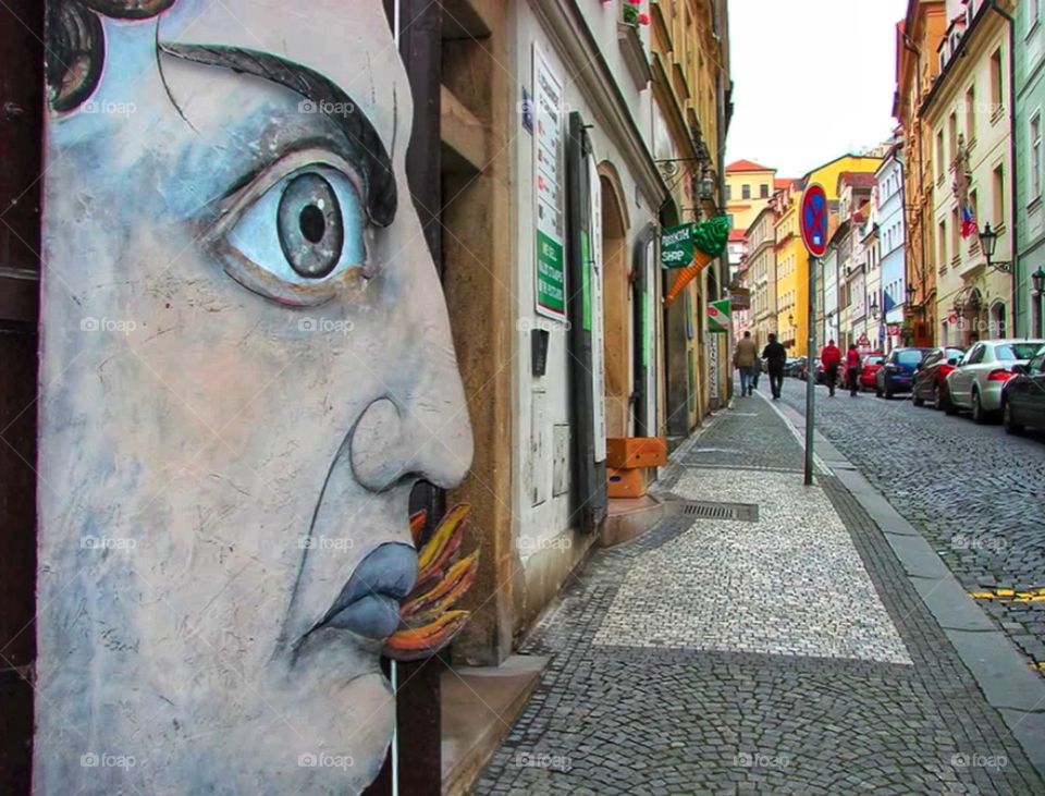 Spettacolari murales dal mondo. Praga