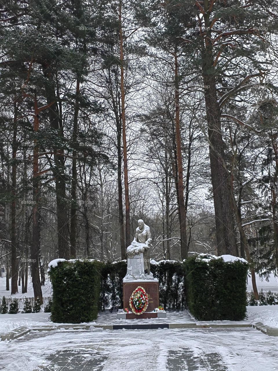 Никто не забыт