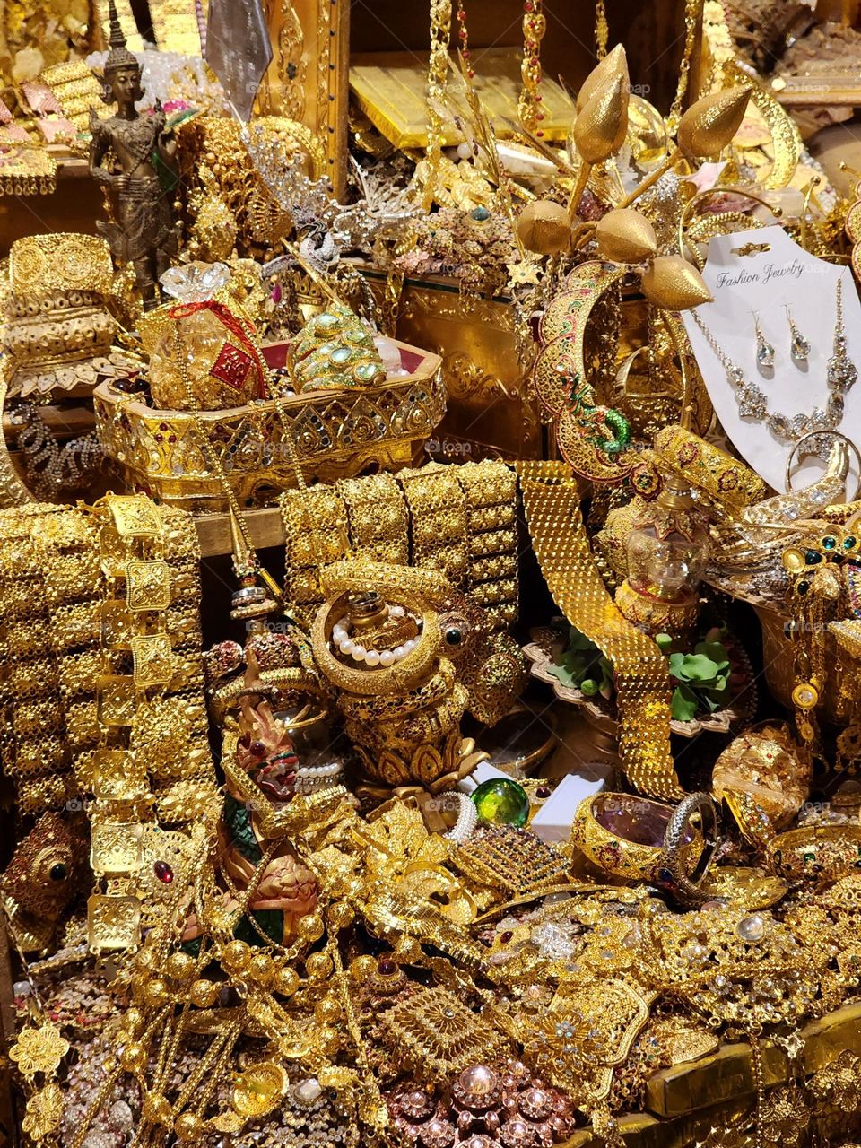 treasure, accessories