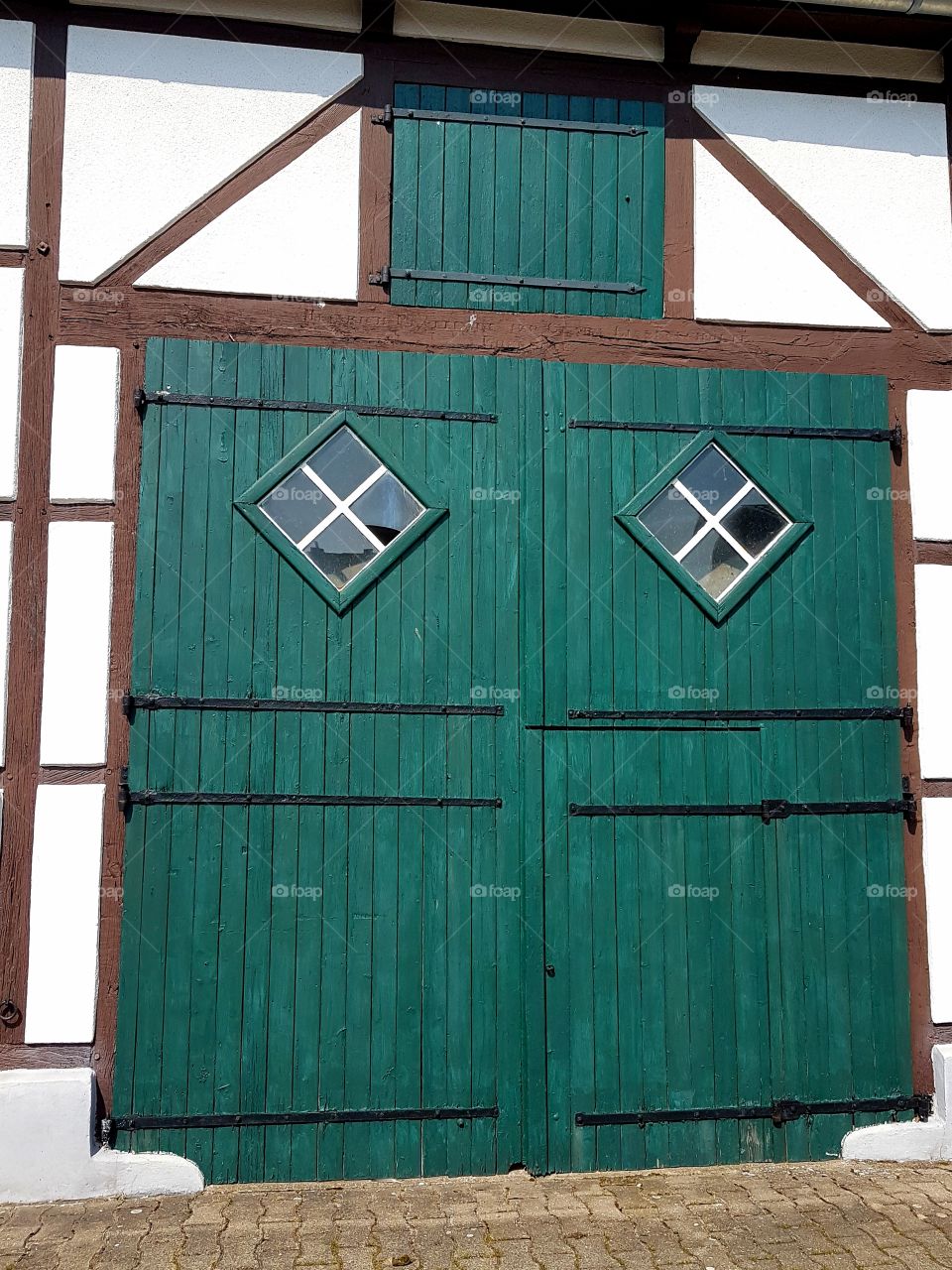 green farm door