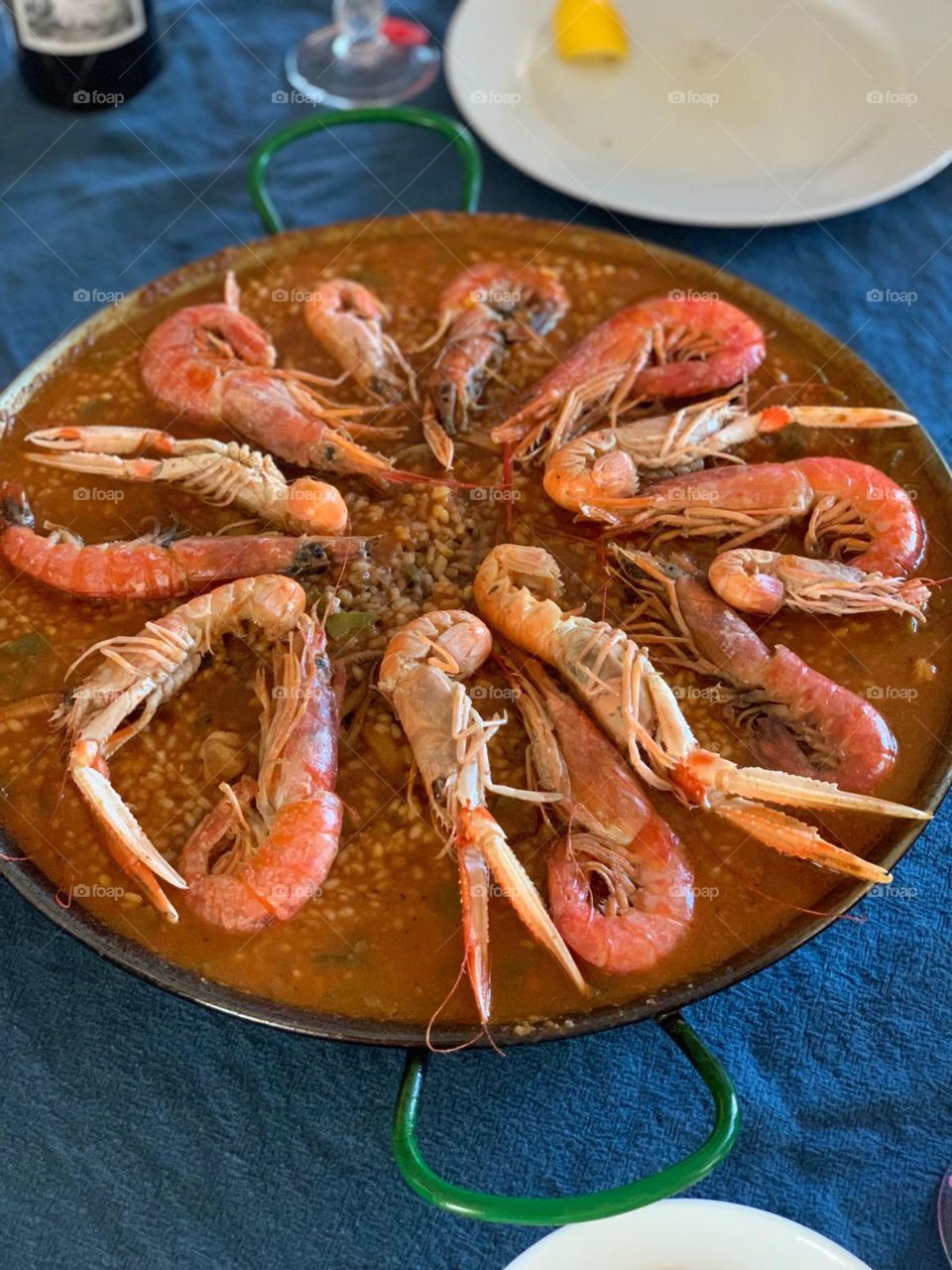 Rica Paella. Presentación exclusiva. España. Cocina mediterránea.