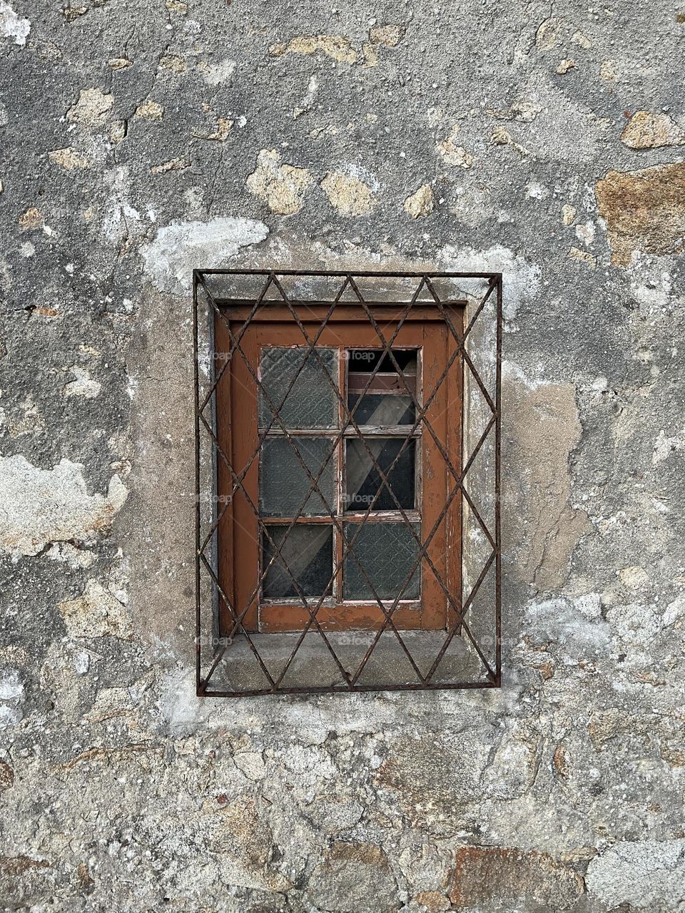 Window of ruins