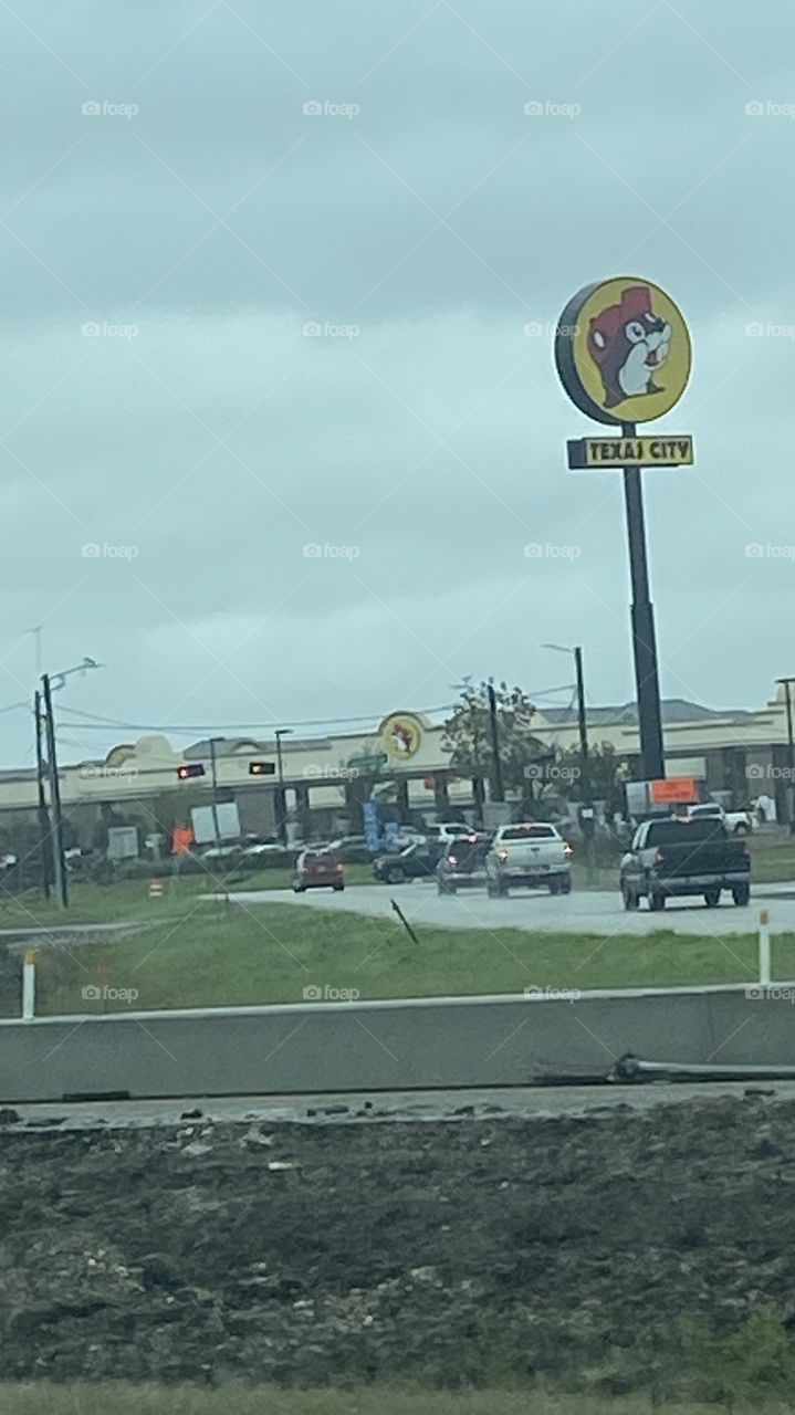 Passing Buckeyes BIG HUGE ONE STOP With 32 gas pumps. Nothing in this world to big for Buckeyes.  