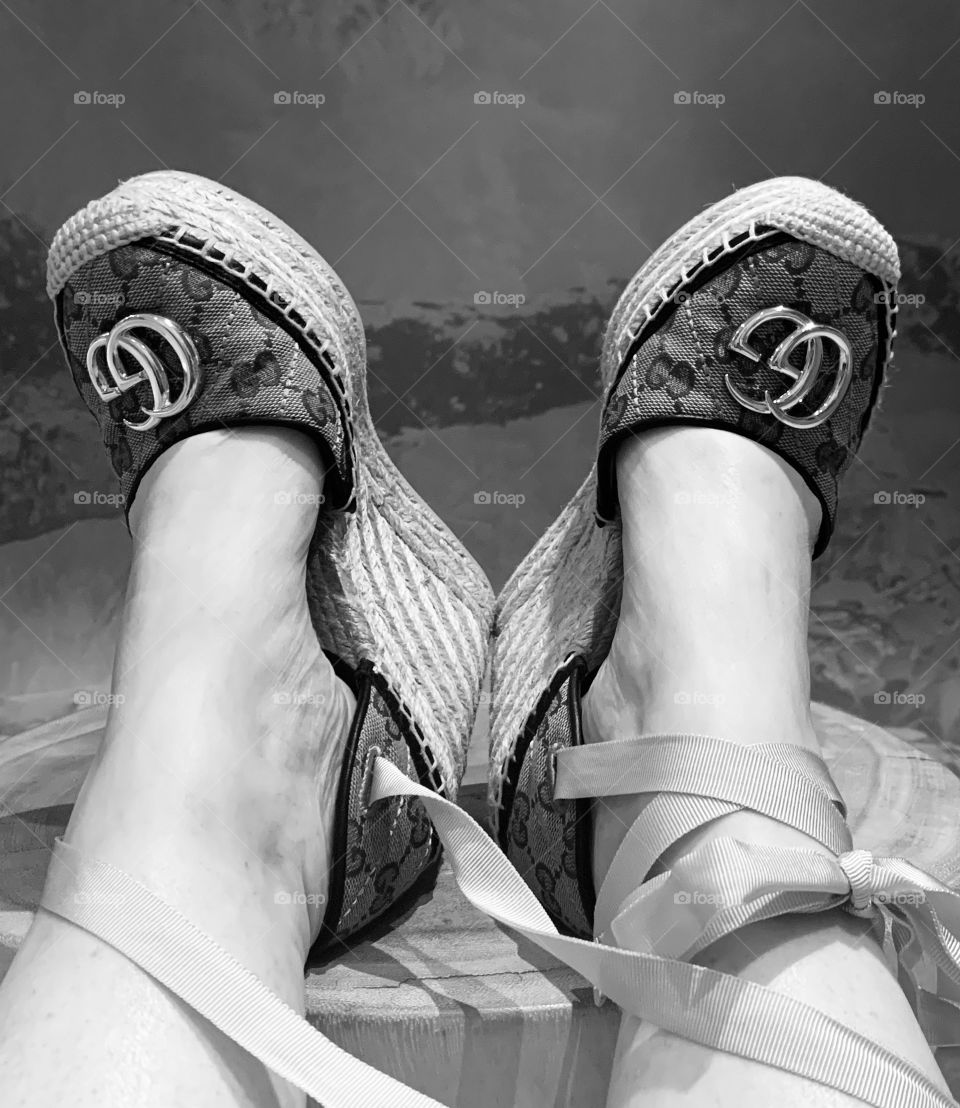 Even in black and white - you still know luxury when you see it. 