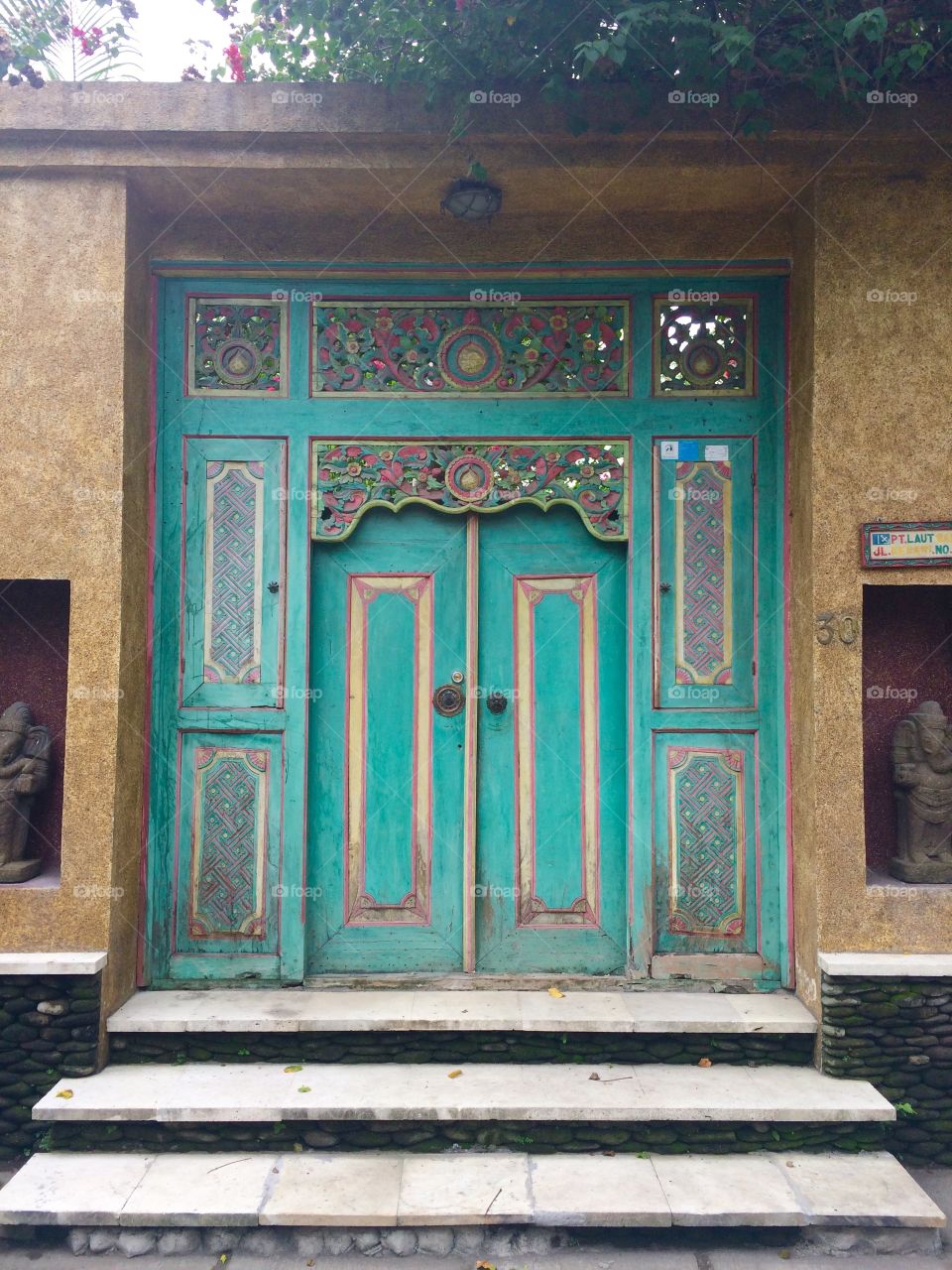 Ornate Balinese Aqua Door
Sanur, Bali, Indonesia
June 2017