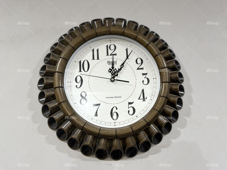 Wall clock