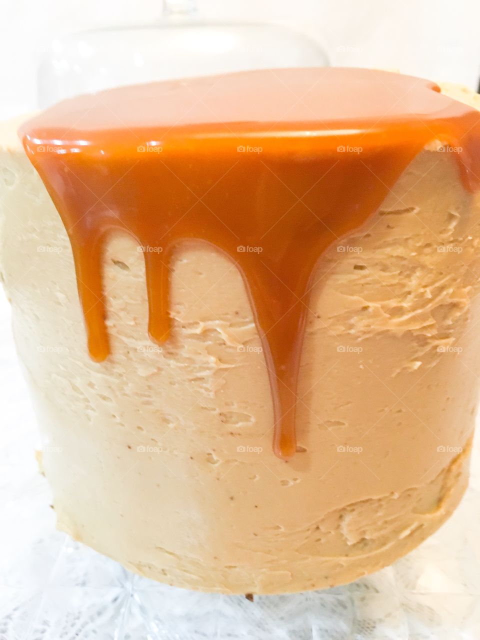 Caramel cake