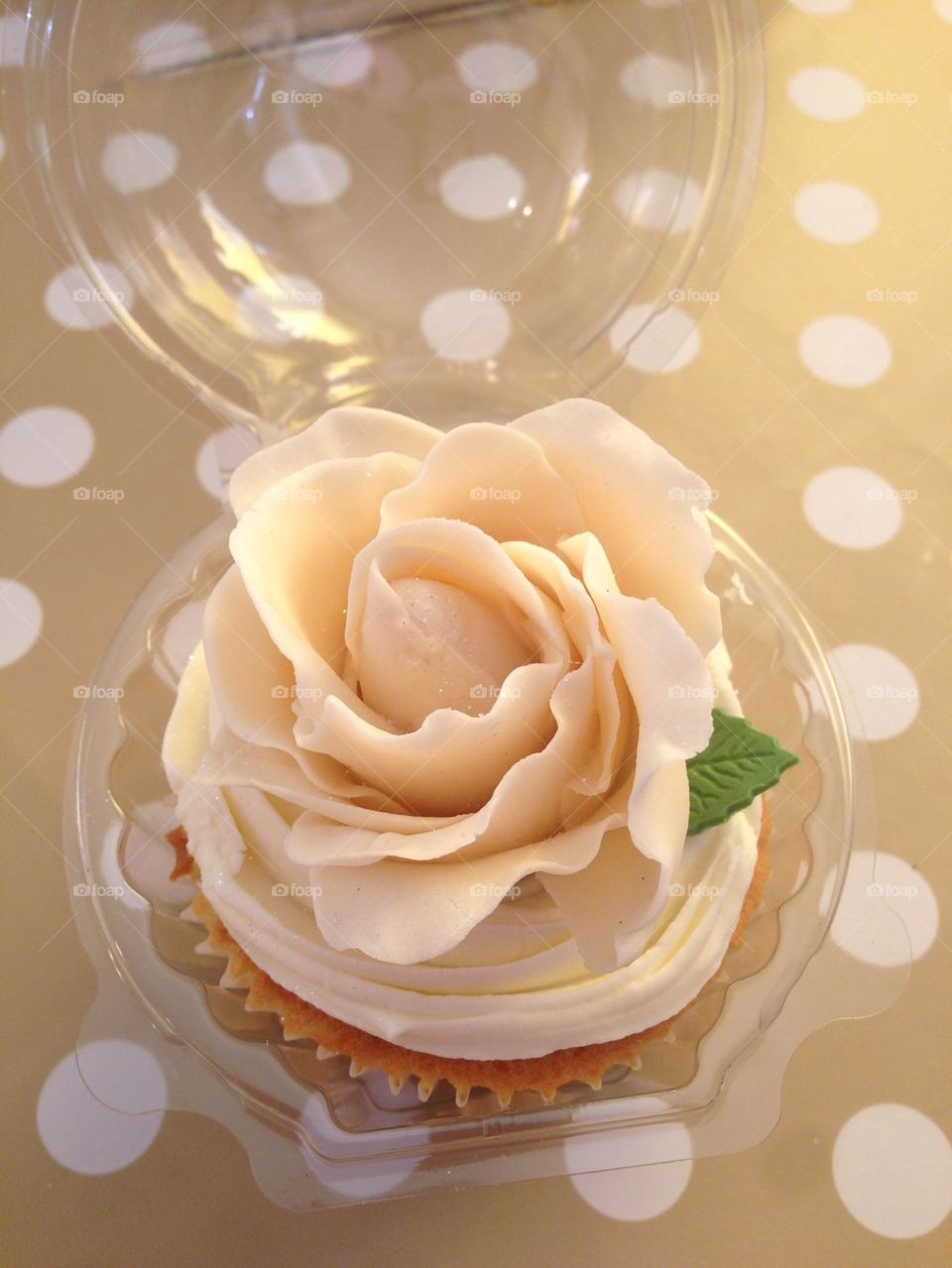 Sugar paste rose cupcake