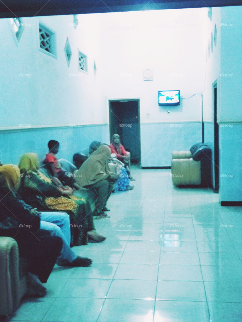 Queue Waiting Doctor Coming, the sick soon need the medicine to get well soon. Habit in Indonesia, money is more important than the life. The Poor is forbidden Sick.