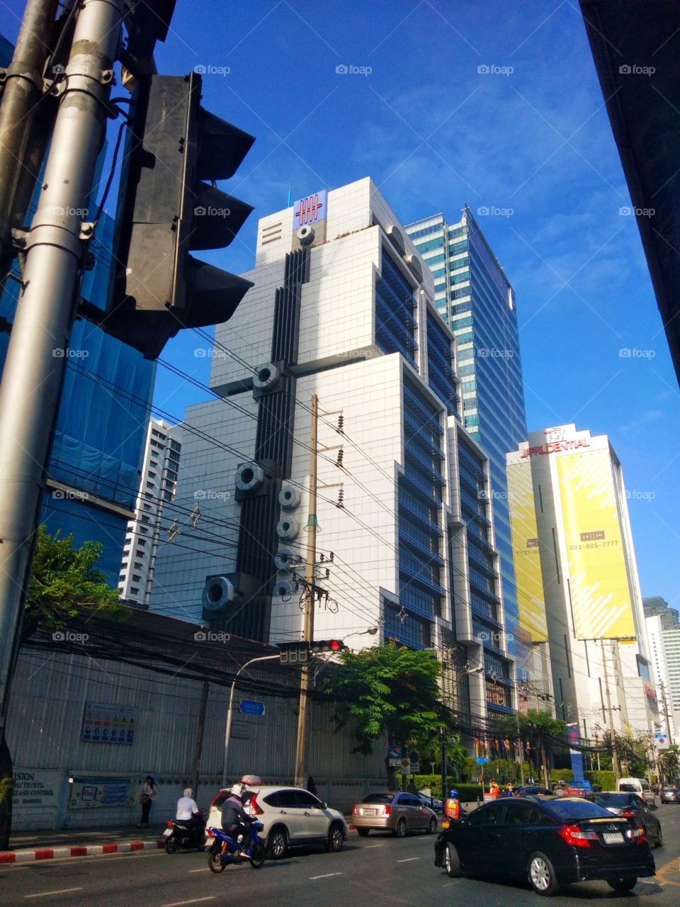 Robot building - Sathorn Road