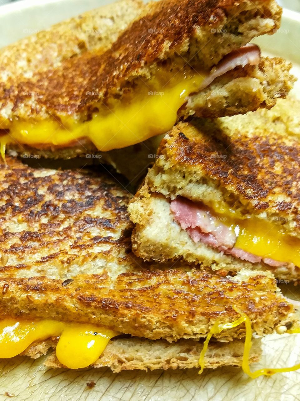 sliced ham and cheese toast sandwich