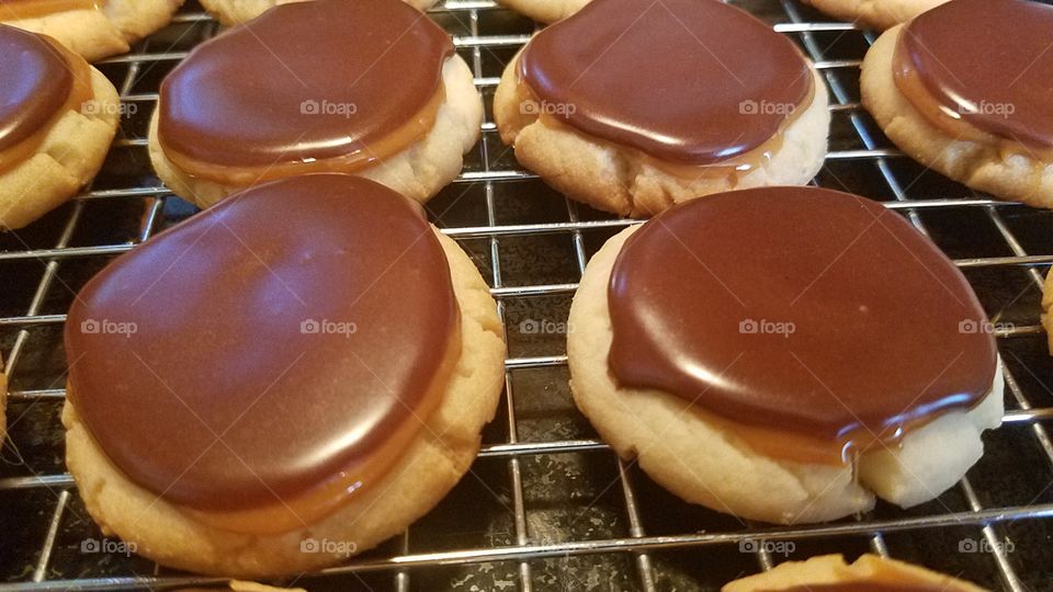 Perfectly Homemade Twix Cookies