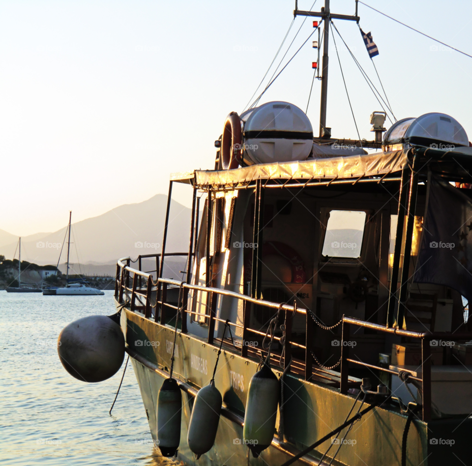 sunrise boat fishing pesca by cabday