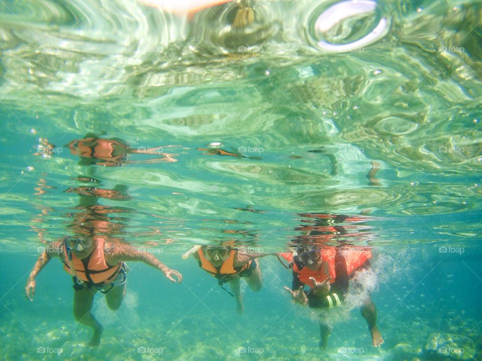 Snorkeling buddies