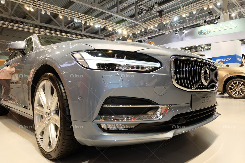 Volvo S90