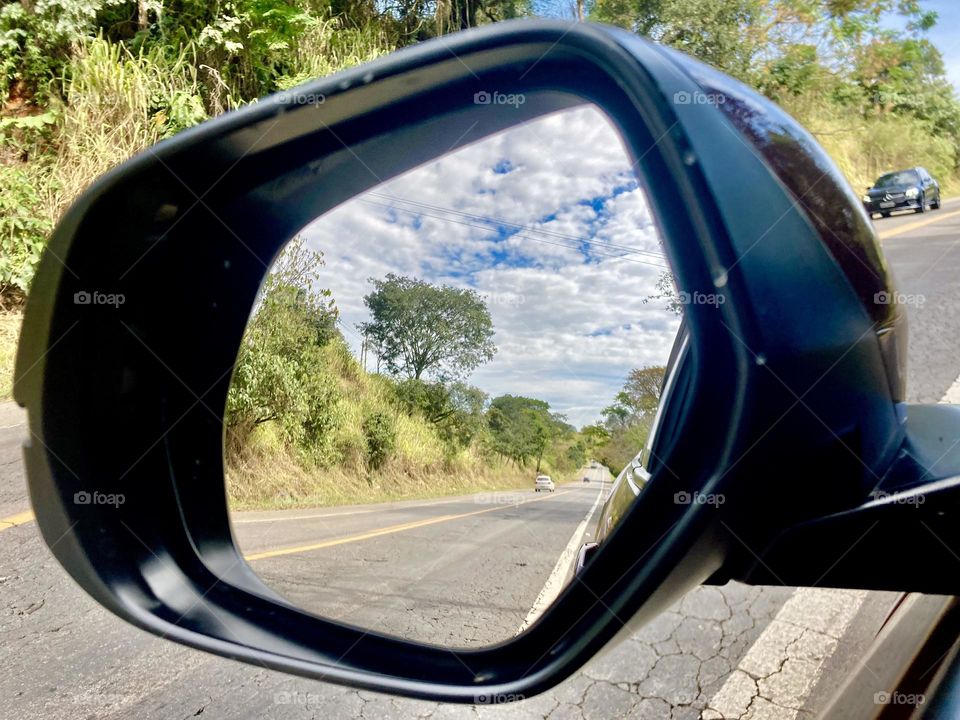 The beauty of a day with a little more blue!  The gray went away (thankfully) and even a shy sun came up!  Cheer the nature! / A beleza de um dia com um pouco mais de azul! O cinza foi embora (ainda bem) e até um sol tímido surgiu! Viva a natureza!