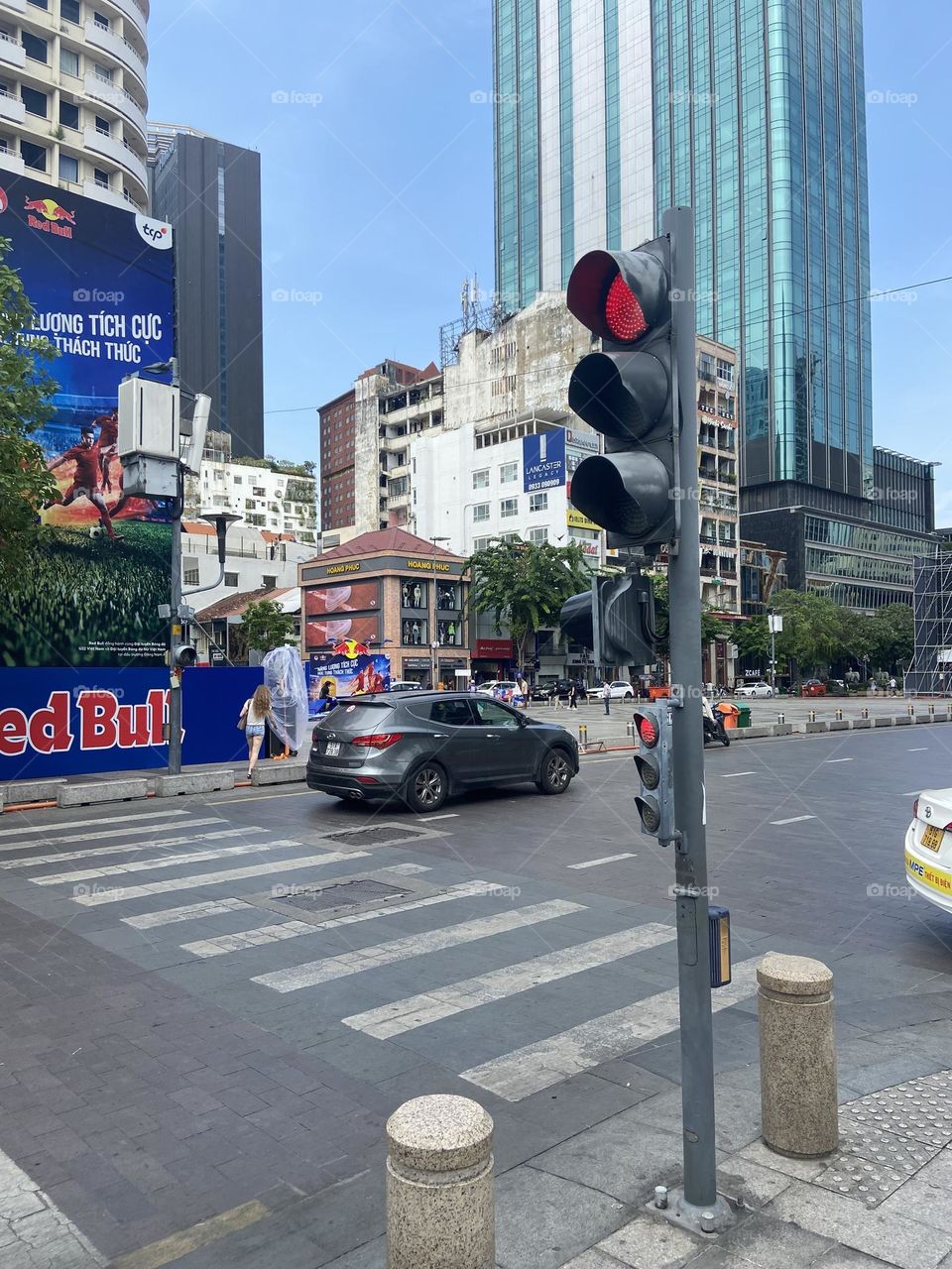 Traffic light showing red in Ho chi min city 