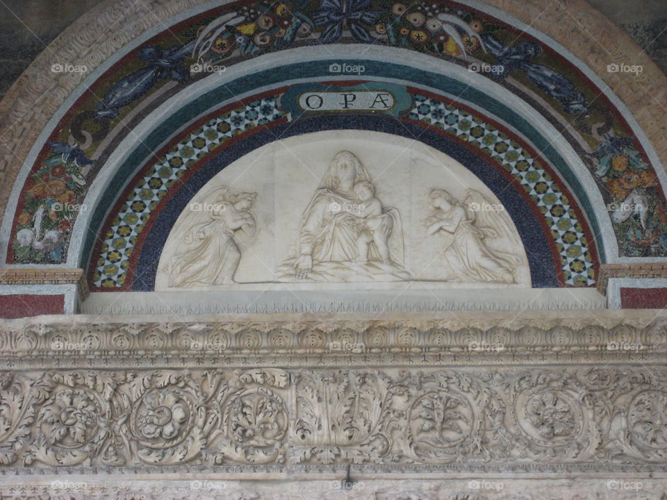 relief on building