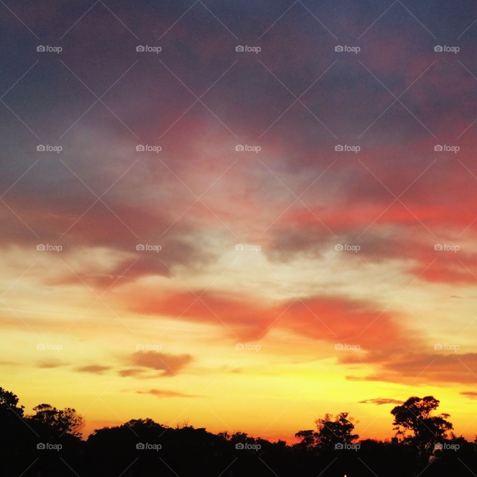 🌄🇺🇸 An extremely beautiful dawn in Jundiaí, interior of Brazil. Cheer the nature! / 🇧🇷 Um amanhecer extremamente bonito em Jundiaí, interior do Brasil. Viva a natureza! 