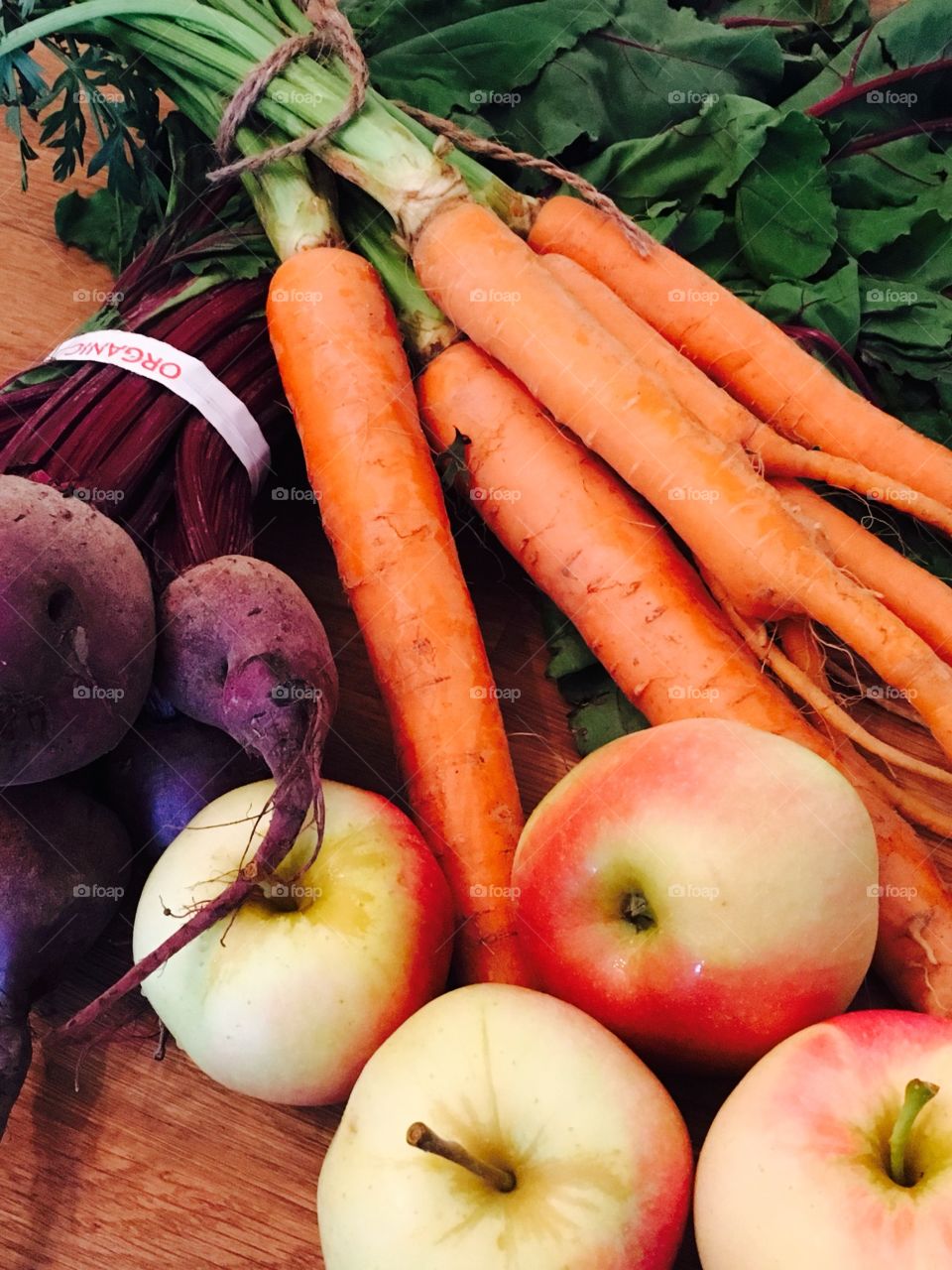 Fresh fruit and vegetables from the farmers market 
