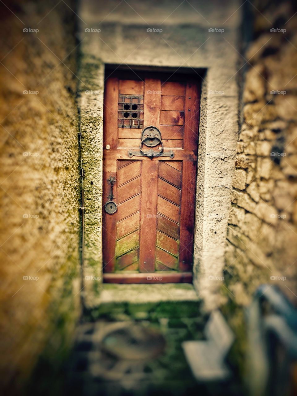 Door antic