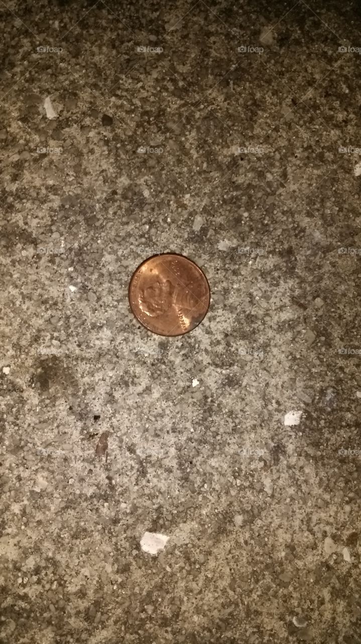 my dad leaves me pennies to show he's watching over me in heaven