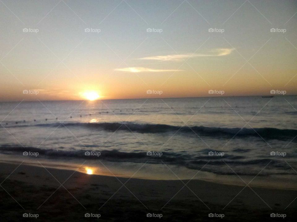 life is very beautiful just take a look at this great work of arts it is a beautiful piece please buy me 
I will wonderful in your  hotel and all so in your home