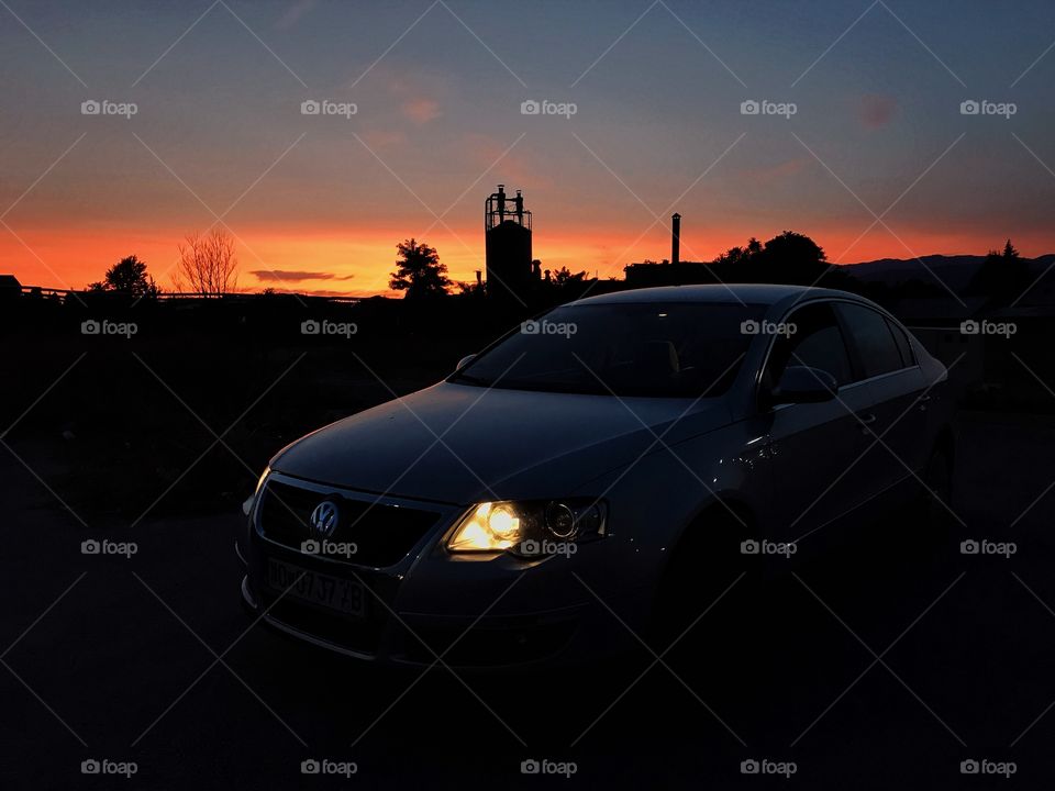Volkswagen Passat sunset