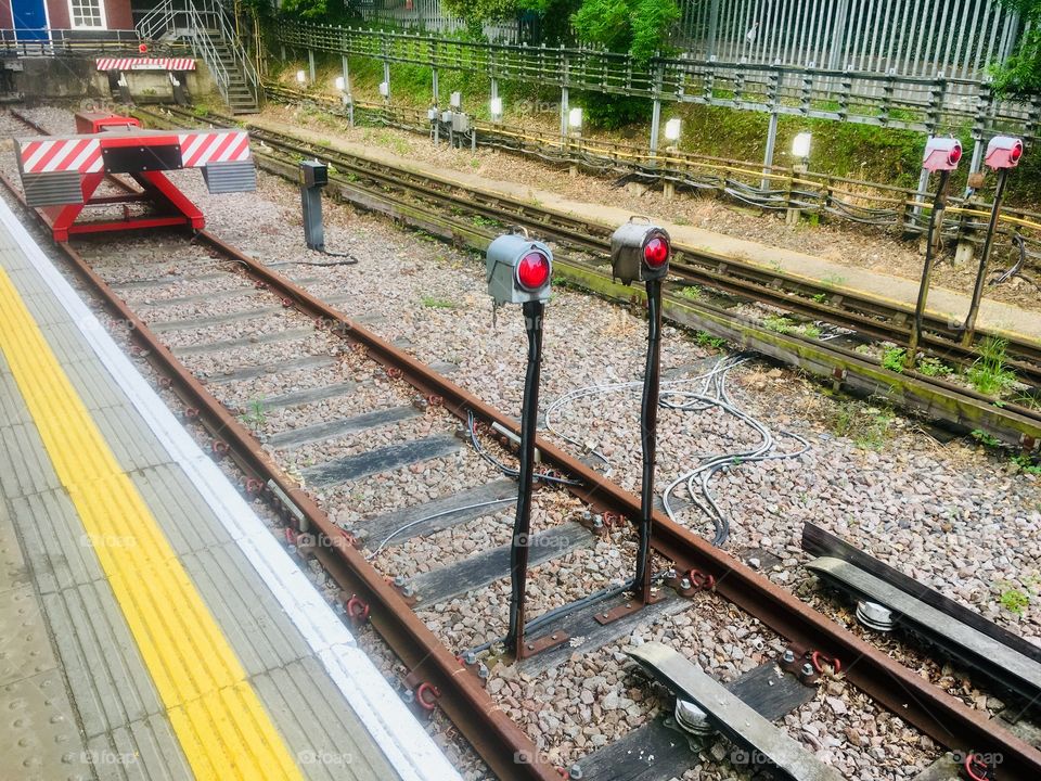 End of the platform and track at Watford London Underground Station 