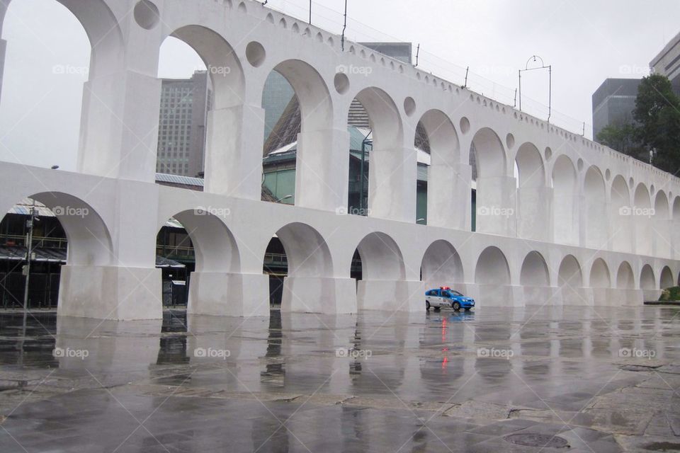 Carioca aqueduct 