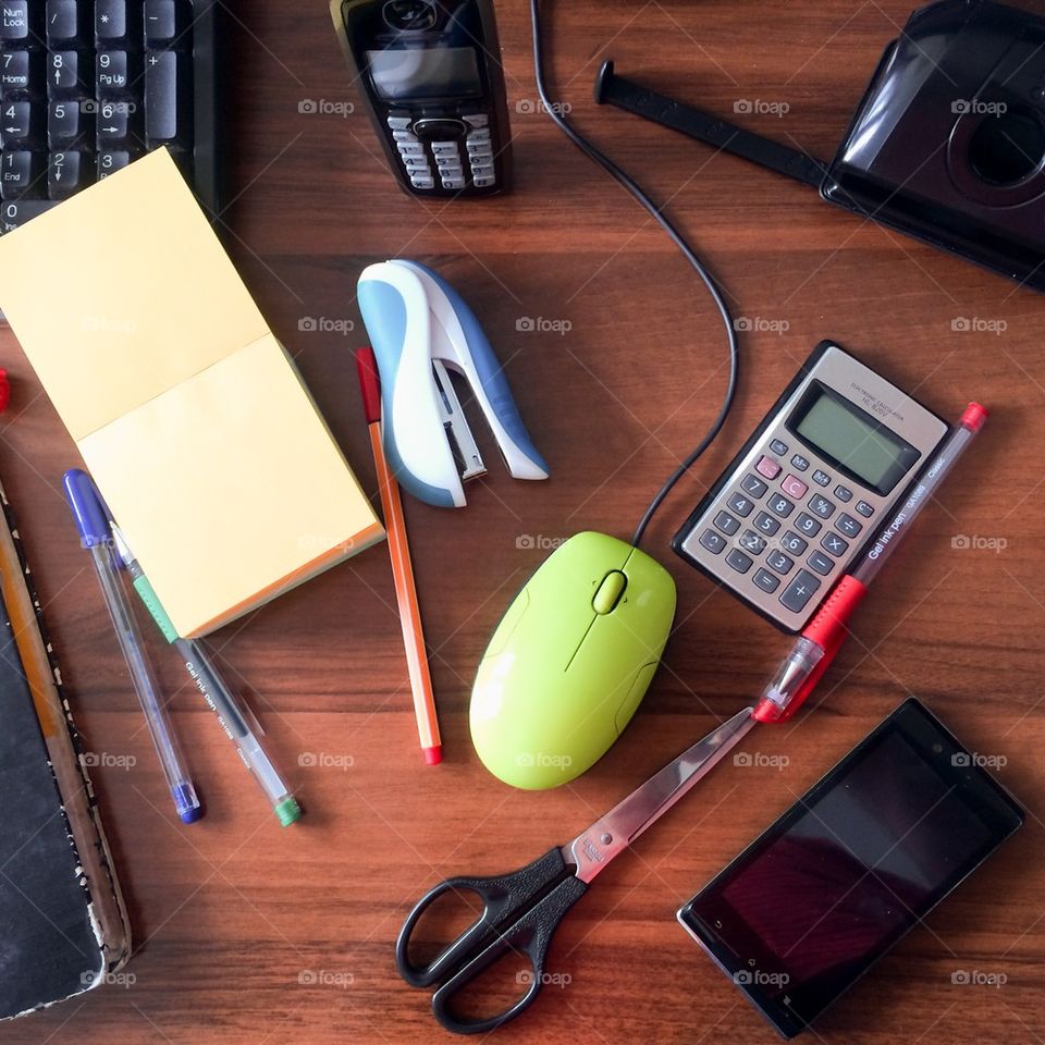 Office stuff on the desk
