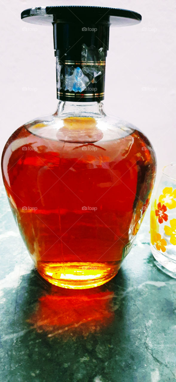 Brandy has a luxuriant quality. Containing the texture of warm soils and fragrant scents and all the richness of tropical weather.Brandy prepared from a fruit-based mash.