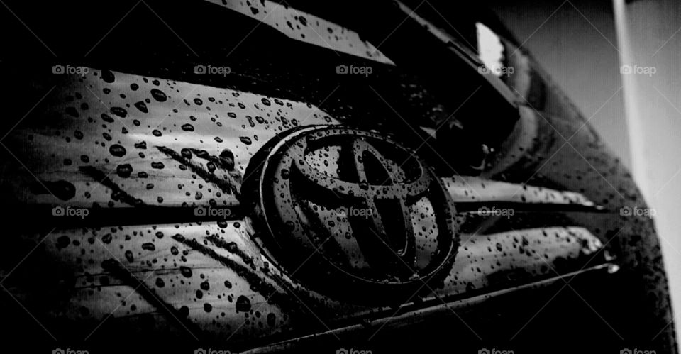 Toyota logo black drops of rain b/w focus nice close up beautiful car rear view texture blackout all black muerdered style cars lexus wagon