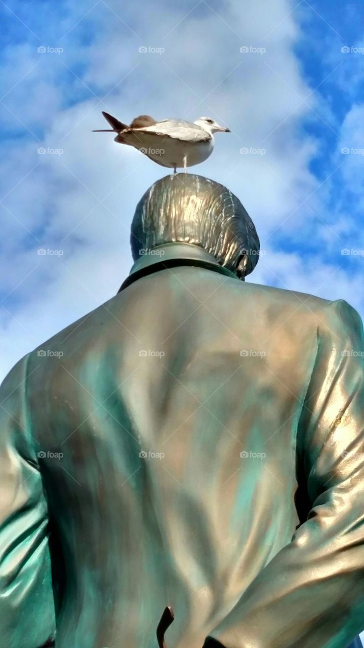 Poop Head. A statue on the grounds of Universal Studios.