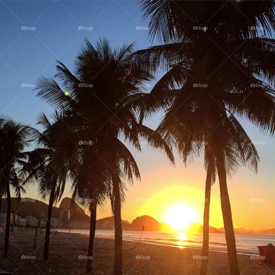 Copacabana - RJ. Sunrise - Copacabana - Rio de Janeiro 