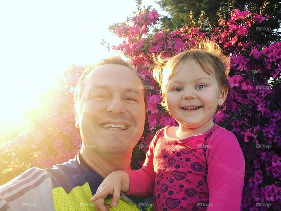 🇺🇸 My daughter Estela is my reason for living! With your sweet smile, fatherhood is my meaning. / 🇧🇷 Minha filha Estela é a razão do meu viver! Com seu doce sorriso, a paternidade é o meu sentido.