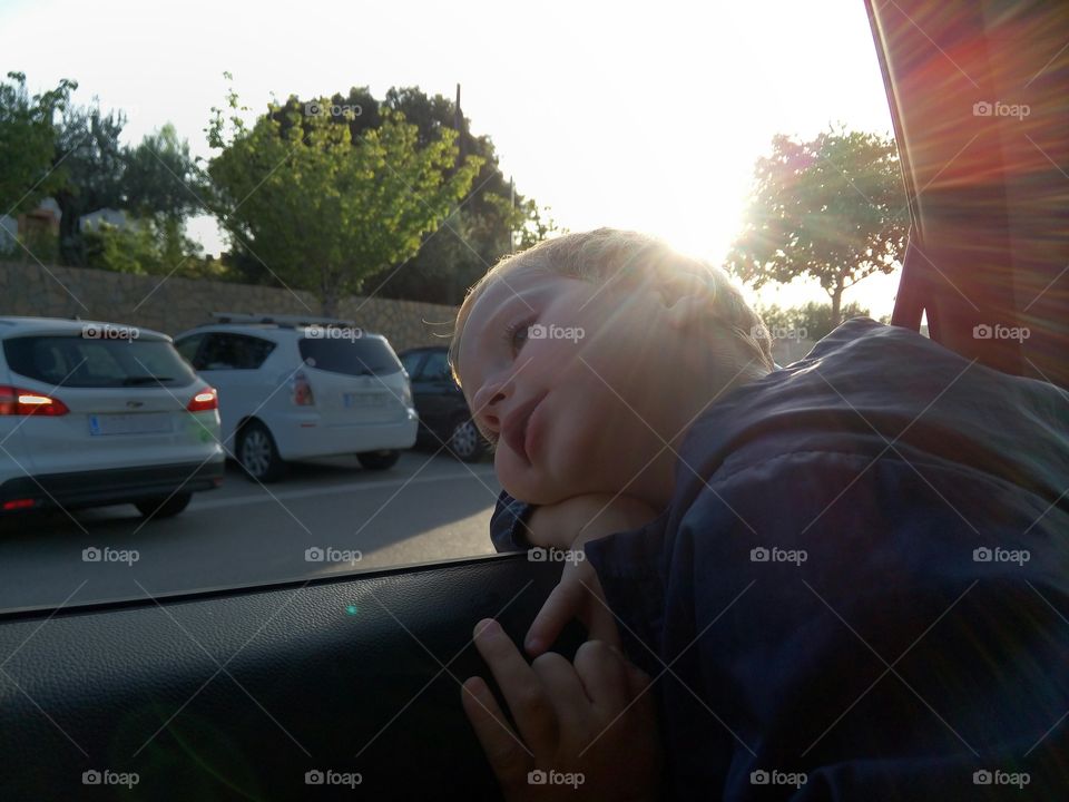 Mirando por la ventana