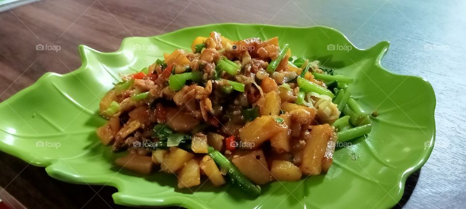 tumis kentang sawi pedas