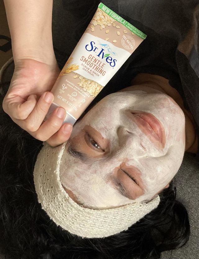 Feel good time with my favourite St. Ives Oatmeal scrub and mask