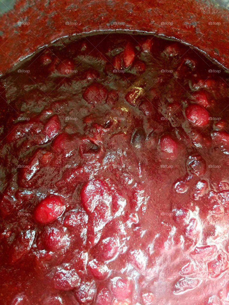 Cooking cranberry sauce