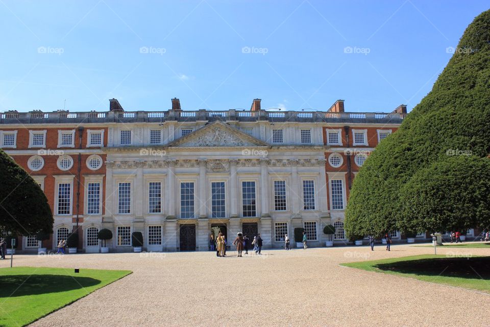 Hampton court palace