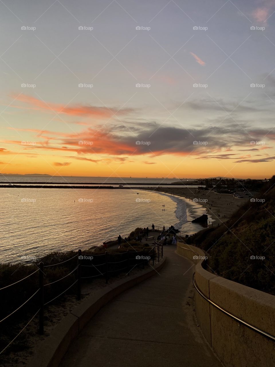 Beautiful sunset over Corona del Mar State Beach from the Inspiration Point 